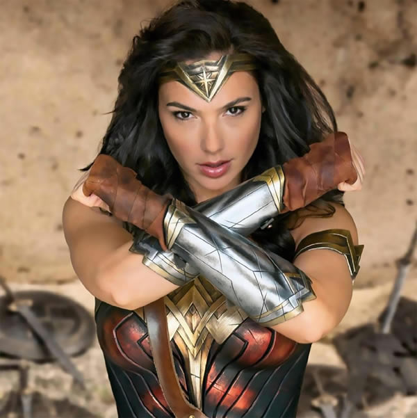 Gal Gadot nei panni di Wonder Woman